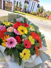 Букет цветов из:  Герберы #REPLACE_PRED# Полянском