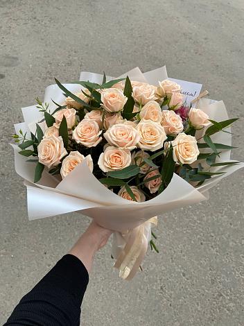 Букет Кремовые розы Латте в Полянском
